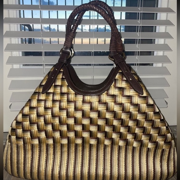 COLE HAAN *NWOT* EXCELLENT CONDITON - Picture 2 of 7